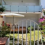 Daire T3 De 65 M2 Terrasse Jardin A 300 M De La *