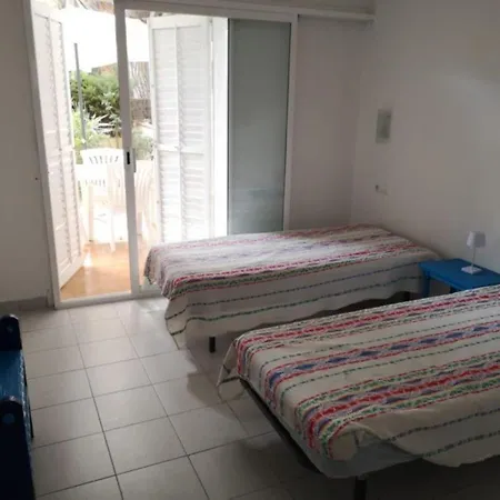 Appartement T3 De 65 M2 Terrasse Jardin A 300 M De La *